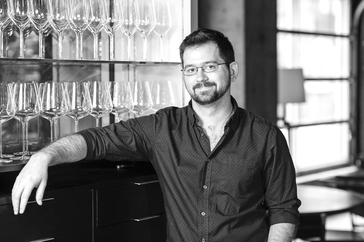 Young Blood Sommelier : Jake Lewis
